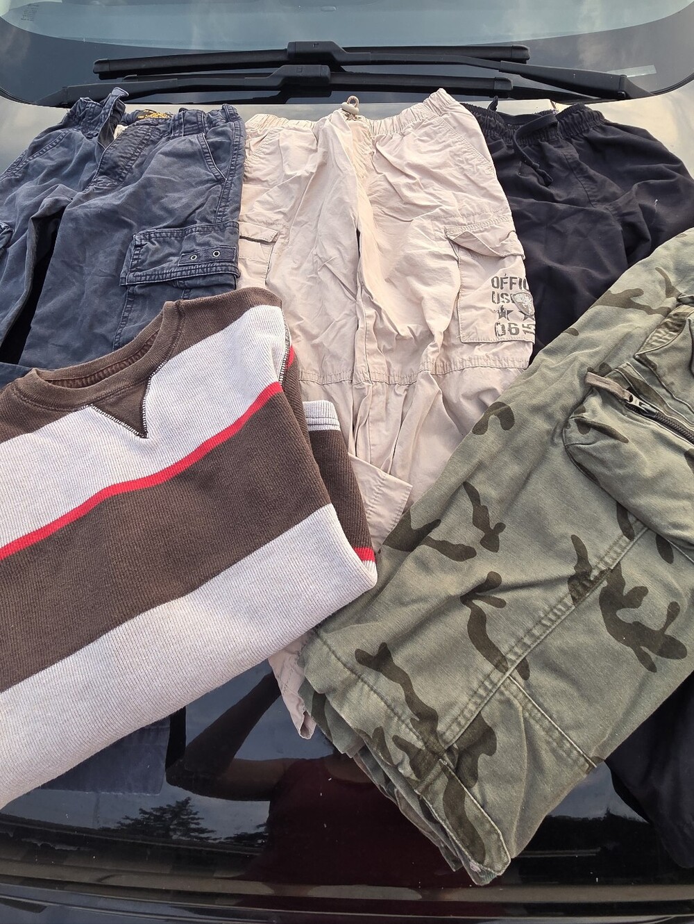 Boys 6-7 Bundle Of Pants Plus GAP Shirt